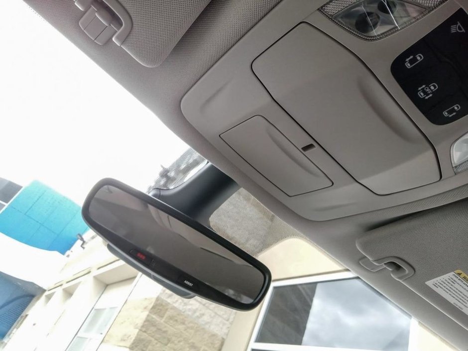 2024 Chrysler Pacifica Hybrid PLUG IN HYBRID SELECT IN DIAMOND BLACK EQUIPPED WITH A 3.6L HYBRID V6 , FWD , EFLITE AUTO , ROAD TRIPPER PCKG , ADV CRUISE W/LKA-20