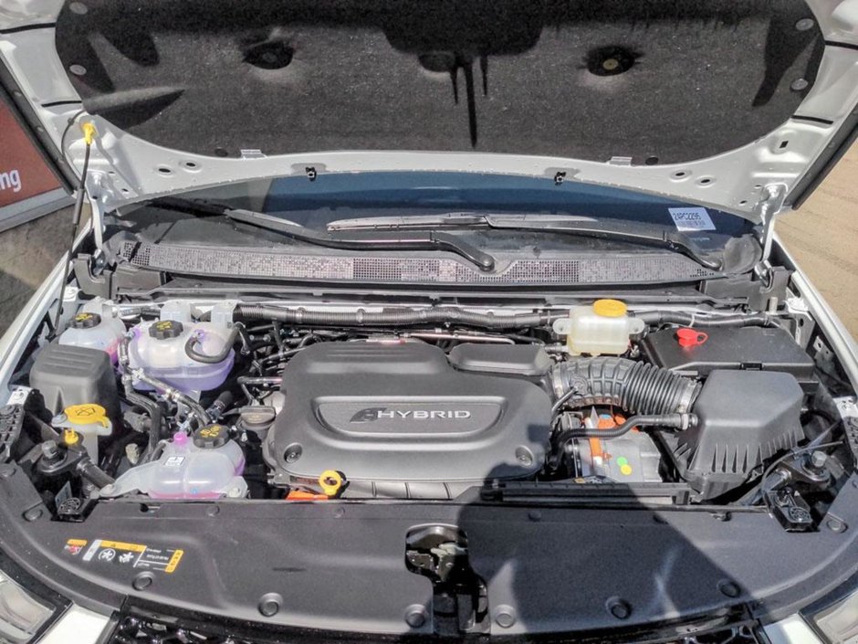 2024 Chrysler Pacifica Hybrid PREMIUM S APPEARANCE IN BRIGHT WHITE EQUIPPED WITH A 3.6L V6 HYBRID , FWD , EFLITE AUTO , SAFETY SPHERE , NAPPA LEATHER HEATED/V-9