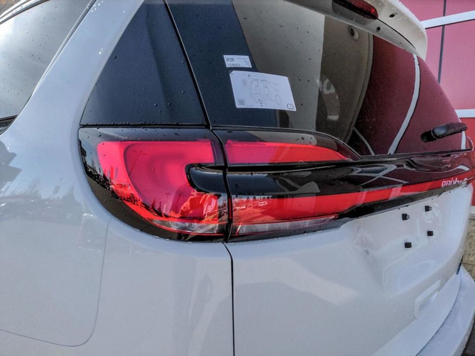 2024 Chrysler Pacifica Hybrid PREMIUM S APPEARANCE IN BRIGHT WHITE EQUIPPED WITH A 3.6L V6 HYBRID , FWD , EFLITE AUTO , SAFETY SPHERE , NAPPA LEATHER HEATED/V-10