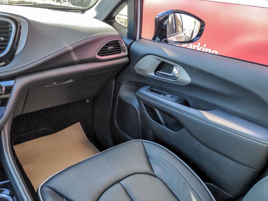 2024 Chrysler Pacifica Hybrid PREMIUM S APPEARANCE IN BRIGHT WHITE EQUIPPED WITH A 3.6L V6 HYBRID , FWD , EFLITE AUTO , SAFETY SPHERE , NAPPA LEATHER HEATED/V-25