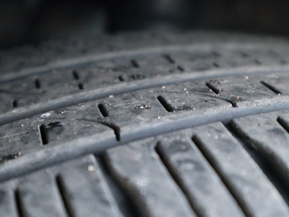 2023 Chrysler Pacifica LIMITED IN BRIGHT WHITE EQUIPPED WITH A 3.6L V6 , 9SPD AUTO , FWD , S APPEARANCE PCKG , THEATRE FAMILY GROUP , SAFETY SPHERE , 3-5