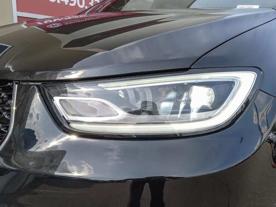 2024 Chrysler Pacifica TOURING IN DIAMOND BLACK EQUIPPED WITH A 3.6L V6 , FWD , 9SPD AUTO , PWR LIFTGATE , DUAL PWR SLIDING DOORS , TRI ZONE AC , BACKU-7