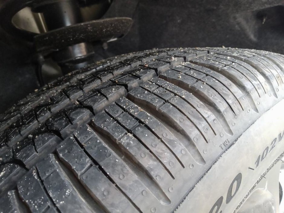 2024 Chrysler Pacifica TOURING L IN DIAMOND BLACK EQUIPPED WITH A 3.6L V6 , 9SPD AUTO , FWD , SUNROOF , 20INCH RIMS , S APPEARANCE PCKG , LEATHERETTE H-6