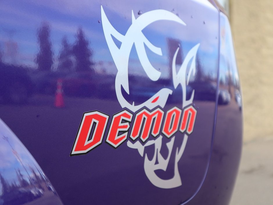2018 Dodge Challenger SRT DEMON IN PLUM CRAZY PEARL EQUIPPED WITH A 6.2L SRT SUPERCHARGED V8 , 8SPD HIGH PERF TF AUTO , RWD , SUNROOF , GRAPHICS PCKG-12