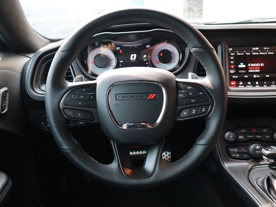 2022 Dodge Challenger SCAT PACK 392 SHAKER IN SMOKE SHOW GREY EQUIPEPD WITH A 6.4L SRT HEMI V8 , RWD , 8SPD TF AUTO , NAPPA LEATHER/ALCANTARA HEATED/V-26