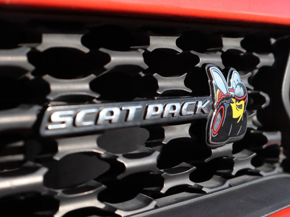 2022 Dodge Charger SCAT PACK 392 IN GO MANGO ORANGE EQUIPPED WITH A 6.4L HEMI SRT V8 , RWD , 8SPD TF AUTO , 20INCH RIMS , ADAPTIVE DAMPING SUSPENSI-2