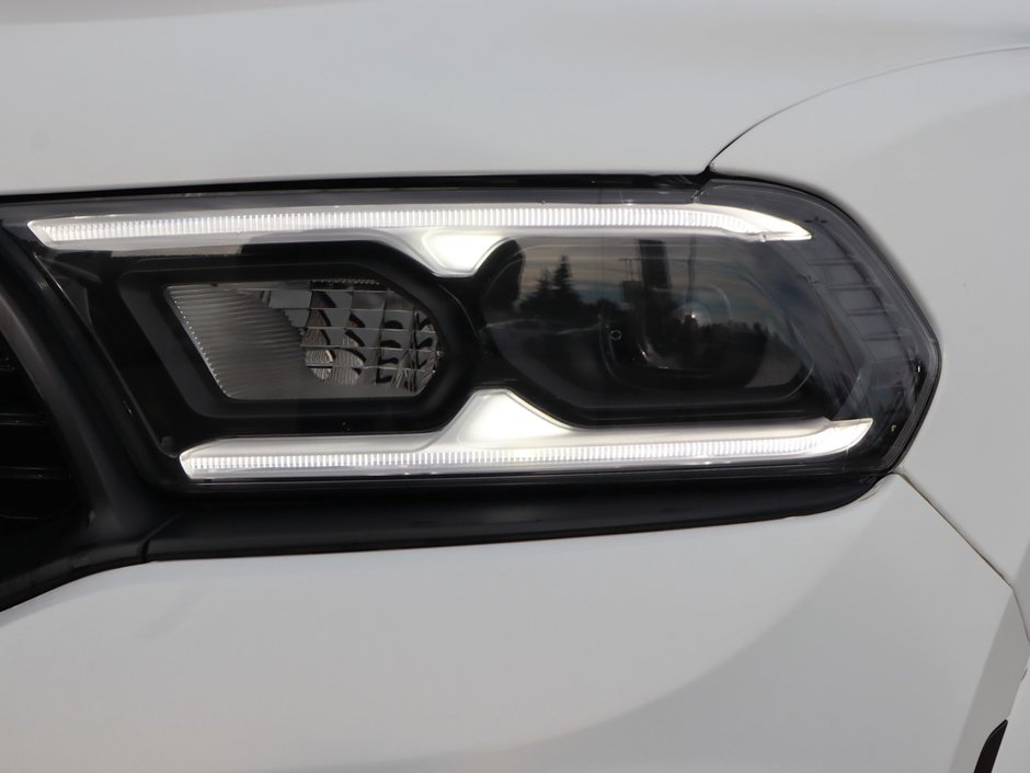 2022 Dodge Durango SRT 392 IN DB BLACK EQUIPPED WITH A 6.4L HEMI SRT V8 , AWD , 8SPD TF AUTO , 19 SPEAKER HK AUDIO , SUNROOF , 2ND ROW CONSOLE , BR-3