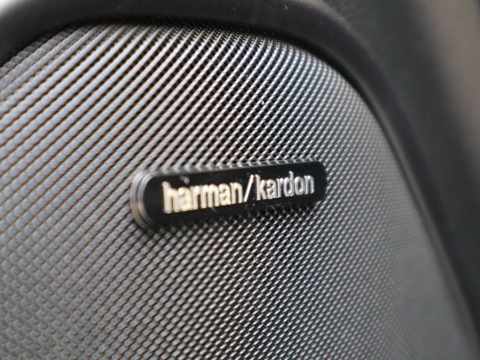 2022 Dodge Durango SRT 392 IN DB BLACK EQUIPPED WITH A 6.4L HEMI SRT V8 , AWD , 8SPD TF AUTO , 19 SPEAKER HK AUDIO , SUNROOF , 2ND ROW CONSOLE , BR-17