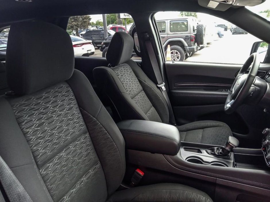 2024 Dodge Durango SXT, 3.6L V6, 7 PASS SEATING, FRNT HTD SEATS/STEERING WHEEL, REVERSE CAMERA, RAIN-SENSING WIPER BLADES-21