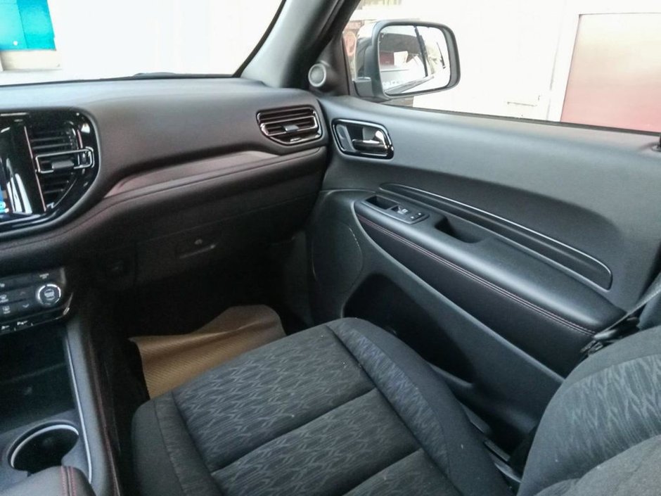 2024 Dodge Durango GT IN WHITE KNUCKLE EQUIPPED WITH A 3.6L V6 , AWD , 8SPD AUTO , LED LIGHTS , BACKUP CAM , PARK SENSE REAR , BSM/RCPD , REMOTE ST-24