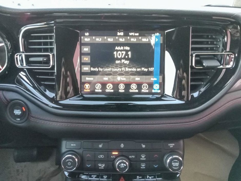 2024 Dodge Durango GT IN WHITE KNUCKLE EQUIPPED WITH A 3.6L V6 , AWD , 8SPD AUTO , LED LIGHTS , BACKUP CAM , PARK SENSE REAR , BSM/RCPD , REMOTE ST-18