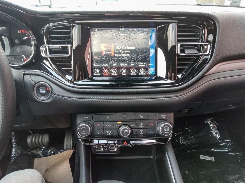 2024 Dodge Durango SXT PLUS IN FROSTBITE PEARL EQUIPPED WITH A 3.6L V6 , AWD , 8SPD AUTO , 3RD ROW SEATING GROUP , SXT BLACKTOP PCKG , 20INCH RIMS-18