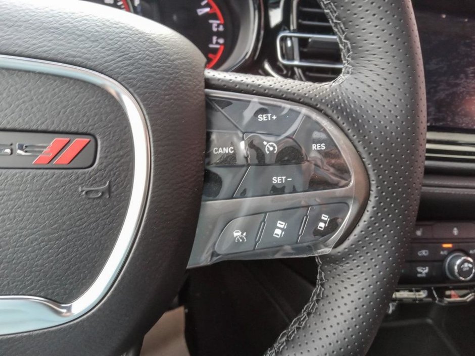 2024 Dodge Durango SXT PLUS IN FROSTBITE PEARL EQUIPPED WITH A 3.6L V6 , AWD , 8SPD AUTO , 3RD ROW SEATING GROUP , SXT BLACKTOP PCKG , 20INCH RIMS-15