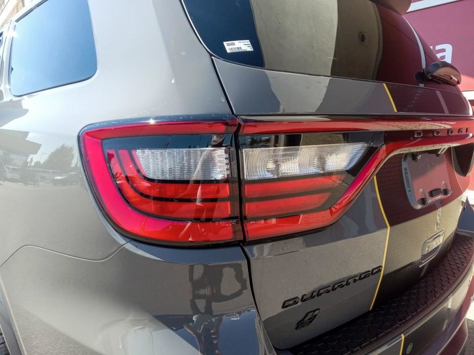 2024 Dodge Durango SRT 392 ALCHEMI IN DESTROYER GREY EQUIPPED WITH A 6.4L HEMI V8 , 4X4 , 8SPD TF AUTO , LEATHER/SUEDE SEATS W/YELLOW STITCH , SUNR-10