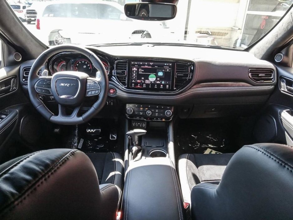 2024 Dodge Durango SRT 392 ALCHEMI IN DESTROYER GREY EQUIPPED WITH A 6.4L HEMI V8 , 4X4 , 8SPD TF AUTO , LEATHER/SUEDE SEATS W/YELLOW STITCH , SUNR-23