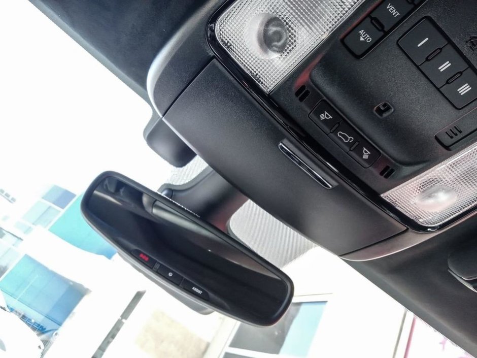 2024 Dodge Durango SRT 392 ALCHEMI IN DESTROYER GREY EQUIPPED WITH A 6.4L HEMI V8 , 4X4 , 8SPD TF AUTO , LEATHER/SUEDE SEATS W/YELLOW STITCH , SUNR-20