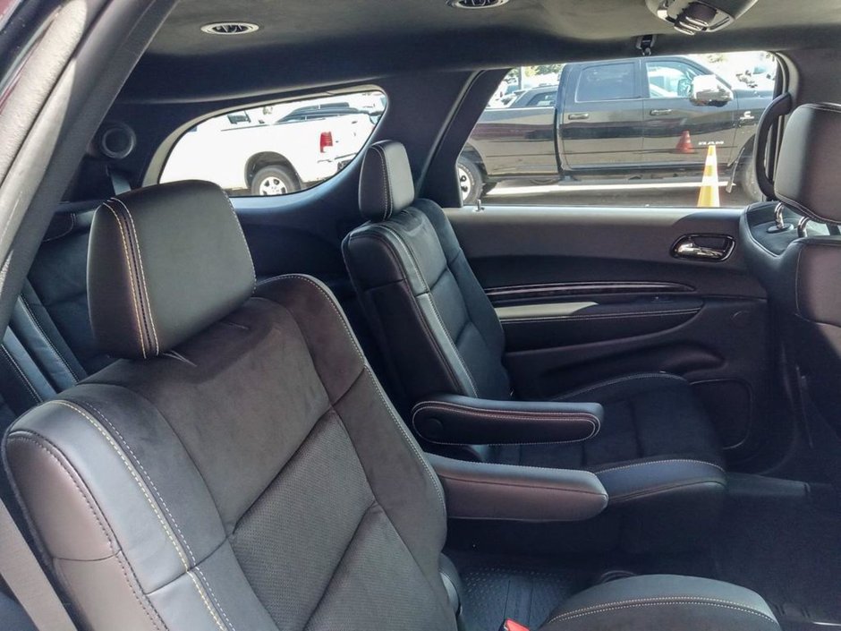 2024 Dodge Durango SRT 392 ALCHEMI IN DB BLACK EQUIPPED WITH A 6.4L SRT V8 , AWD , 8SPD AUTO , 19 SPEAKER HK AUDIO , ADV CRUISE W/LKA , SUNROOF , 2-22