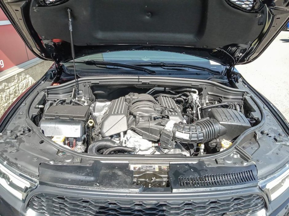 2024 Dodge Durango SRT 392 ALCHEMI IN DB BLACK EQUIPPED WITH A 6.4L SRT V8 , AWD , 8SPD AUTO , 19 SPEAKER HK AUDIO , ADV CRUISE W/LKA , SUNROOF , 2-9