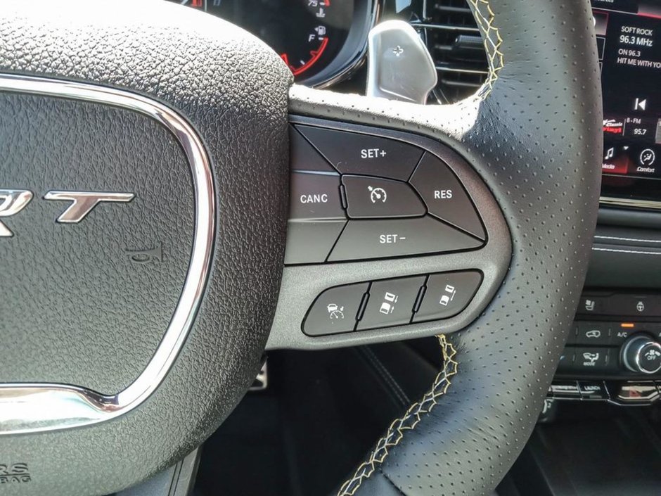 2024 Dodge Durango SRT 392 ALCHEMI IN DB BLACK EQUIPPED WITH A 6.4L SRT V8 , AWD , 8SPD AUTO , 19 SPEAKER HK AUDIO , ADV CRUISE W/LKA , SUNROOF , 2-15