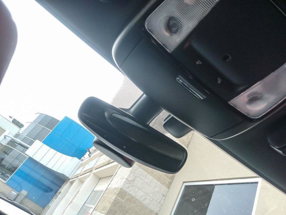 2024 Dodge Durango SXT IN WHITE KNUCKLE EQUIPPED WITH A 3.6L V6 , AWD , 8SPD AUTO , CLOTH HEATED SEATS + SW , 3RD ROW SEATING GROUP , BACKUP CAM ,-20