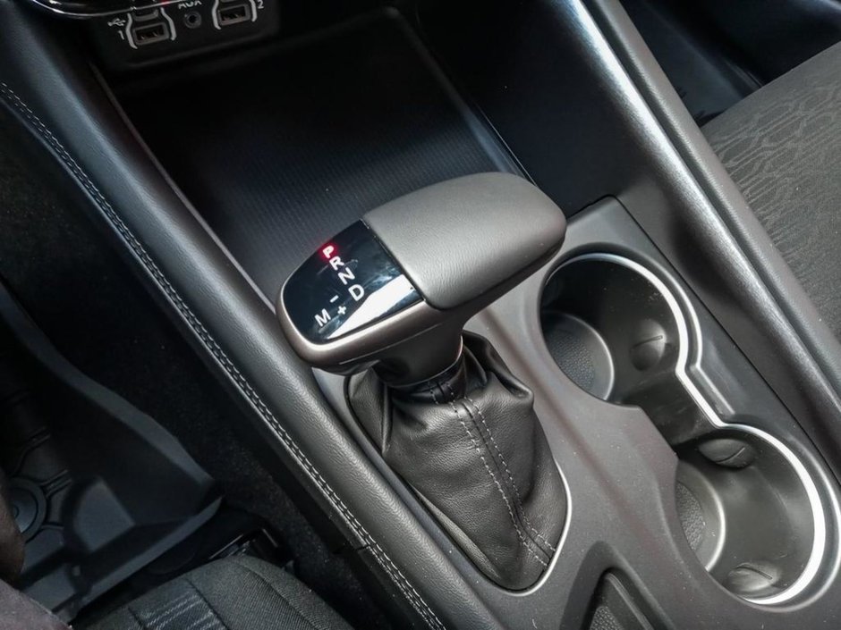 2024 Dodge Durango SXT IN WHITE KNUCKLE EQUIPPED WITH A 3.6L V6 , AWD , 8SPD AUTO , 3RD ROW SEATING GROUP , HEATED SEATS + SW , BACKUP CAM , BSM/RC-17