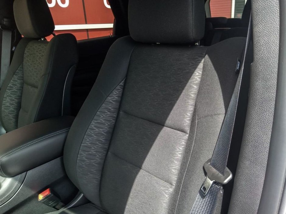 2024 Dodge Durango SXT IN WHITE KNUCKLE EQUIPPED WITH A 3.6L V6 , AWD , 8SPD AUTO , 3RD ROW SEATING GROUP , HEATED SEATS + SW , BACKUP CAM , BSM/RC-19