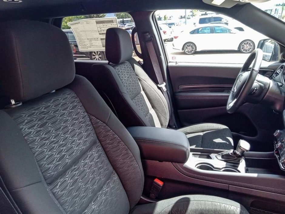 2024 Dodge Durango SXT IN WHITE KNUCKLE EQUIPPED WITH A 3.6L V6 , AWD , 8SPD AUTO , 3RD ROW SEATING GROUP , HEATED SEATS + SW , BACKUP CAM , BSM/RC-21