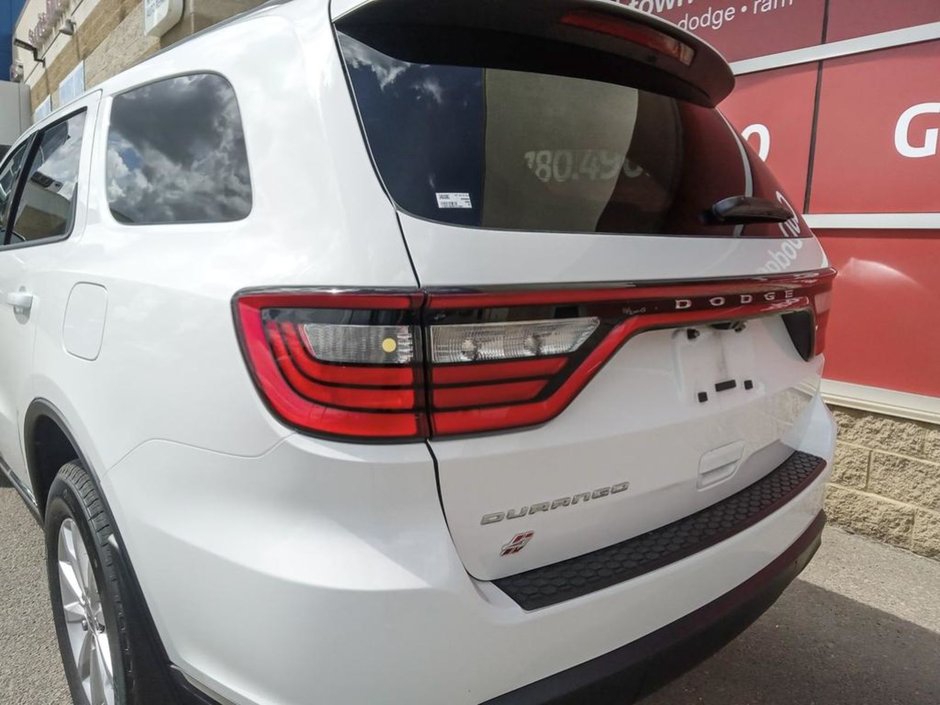 2024 Dodge Durango SXT IN WHITE KNUCKLE EQUIPPED WITH A 3.6L V6 , AWD , 8SPD AUTO , 3RD ROW SEATING GROUP , HEATED SEATS + SW , BACKUP CAM , BSM/RC-7