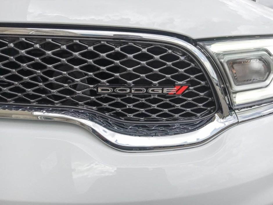 2024 Dodge Durango SXT IN WHITE KNUCKLE EQUIPPED WITH A 3.6L V6 , 8SPD AUTO , AWD , THIRD ROW SEATING GROUP , HEATED SEATS + SW , BACKUP CAM , BSM/-7