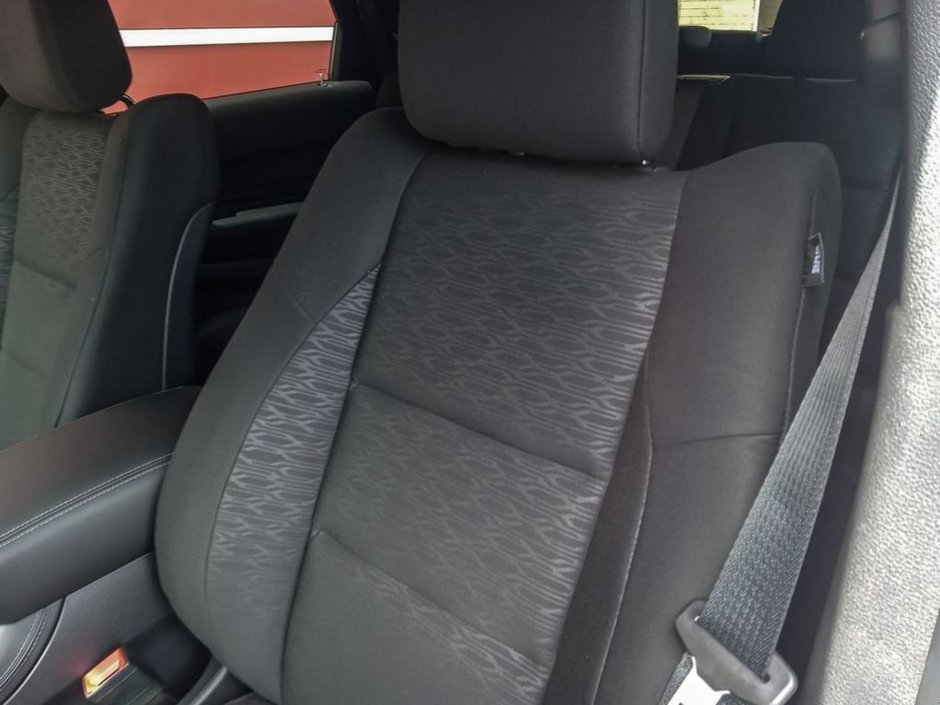 2024 Dodge Durango SXT IN WHITE KNUCKLE EQUIPPED WITH A 3.6L V6 , 8SPD AUTO , AWD , THIRD ROW SEATING GROUP , HEATED SEATS + SW , BACKUP CAM , BSM/-19