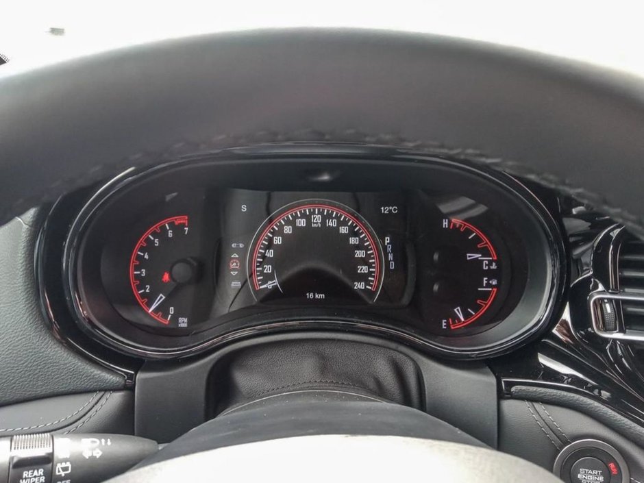 2024 Dodge Durango SXT IN WHITE KNUCKLE EQUIPPED WITH A 3.6L V6 , 8SPD AUTO , AWD , THIRD ROW SEATING GROUP , HEATED SEATS + SW , BACKUP CAM , BSM/-14