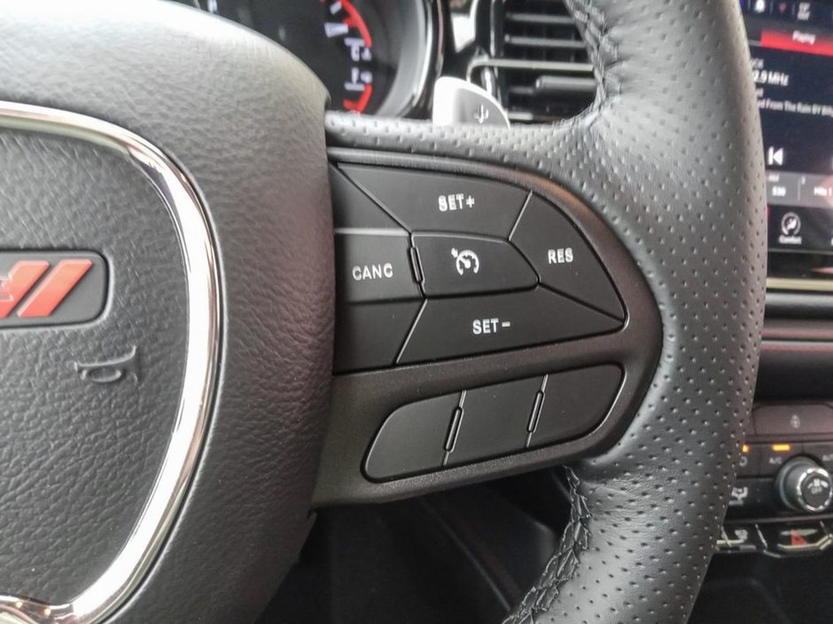 2025 Dodge Durango GT IN WHITE KNUCKLE EQUIPPED WITH A 3.6L V6 , 8SPD TF AUTO , AWD , LED LIGHTS , BACKUP CAM , PARK SENSE REAR , BSM/RCPD , PUSH S-15