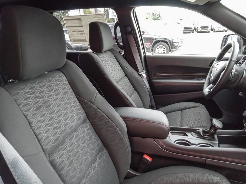 2025 Dodge Durango GT IN WHITE KNUCKLE EQUIPPED WITH A 3.6L V6 , 8SPD TF AUTO , AWD , LED LIGHTS , BACKUP CAM , PARK SENSE REAR , BSM/RCPD , PUSH S-21