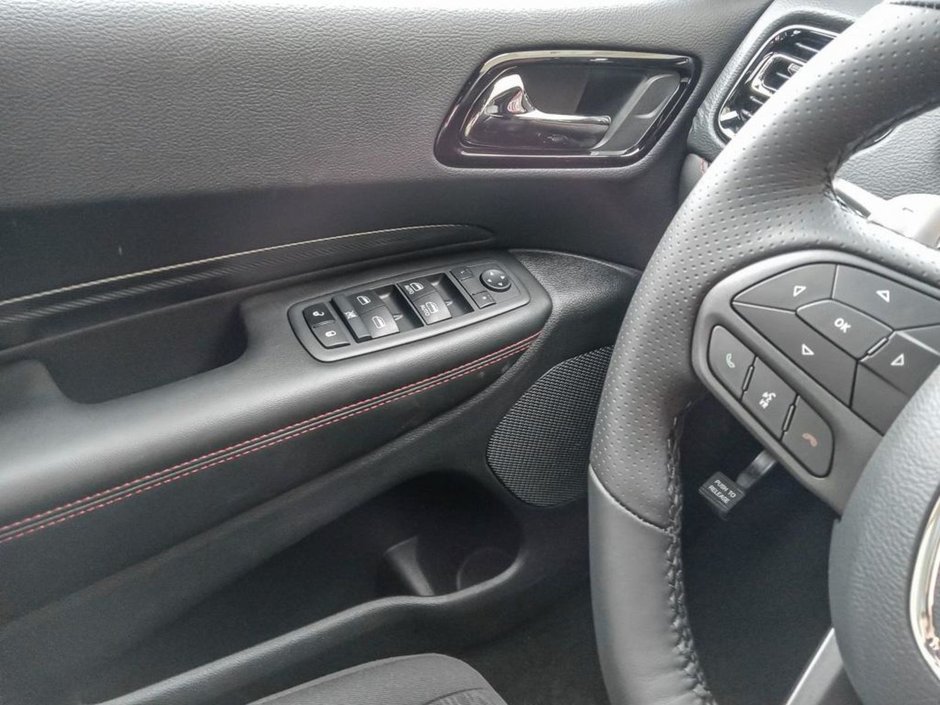 2025 Dodge Durango GT IN WHITE KNUCKLE EQUIPPED WITH A 3.6L V6 , 8SPD TF AUTO , AWD , LED LIGHTS , BACKUP CAM , PARK SENSE REAR , BSM/RCPD , PUSH S-16