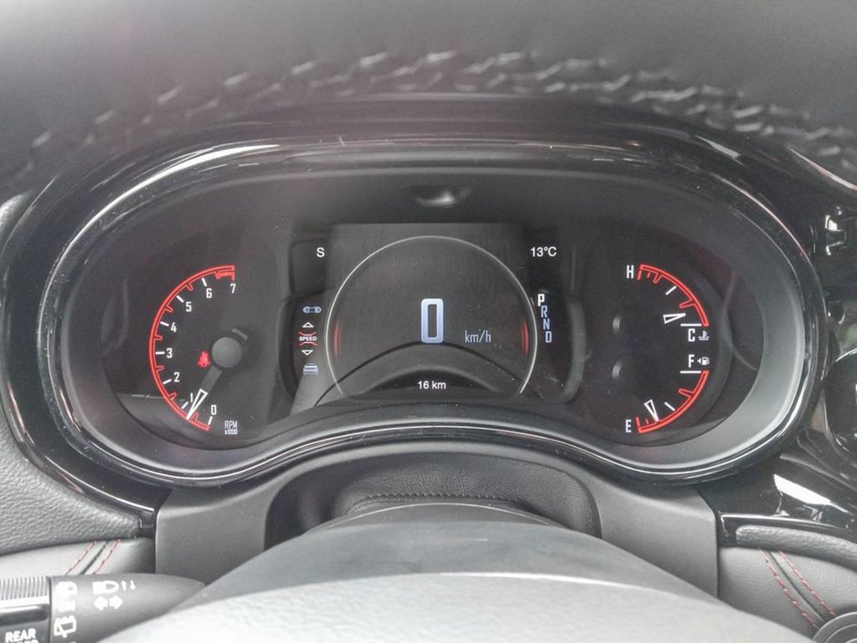 2025 Dodge Durango GT IN WHITE KNUCKLE EQUIPPED WITH A 3.6L V6 , 8SPD TF AUTO , AWD , LED LIGHTS , BACKUP CAM , PARK SENSE REAR , BSM/RCPD , PUSH S-14