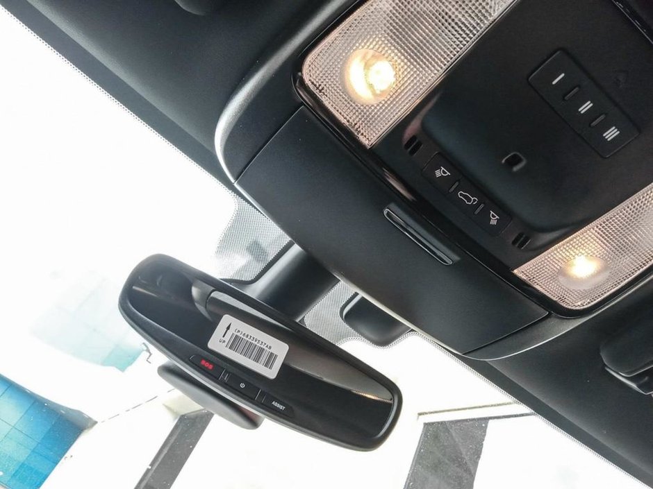 2025 Dodge Durango GT IN WHITE KNUCKLE EQUIPPED WITH A 3.6L V6 , 8SPD TF AUTO , AWD , LED LIGHTS , BACKUP CAM , PARK SENSE REAR , BSM/RCPD , PUSH S-20