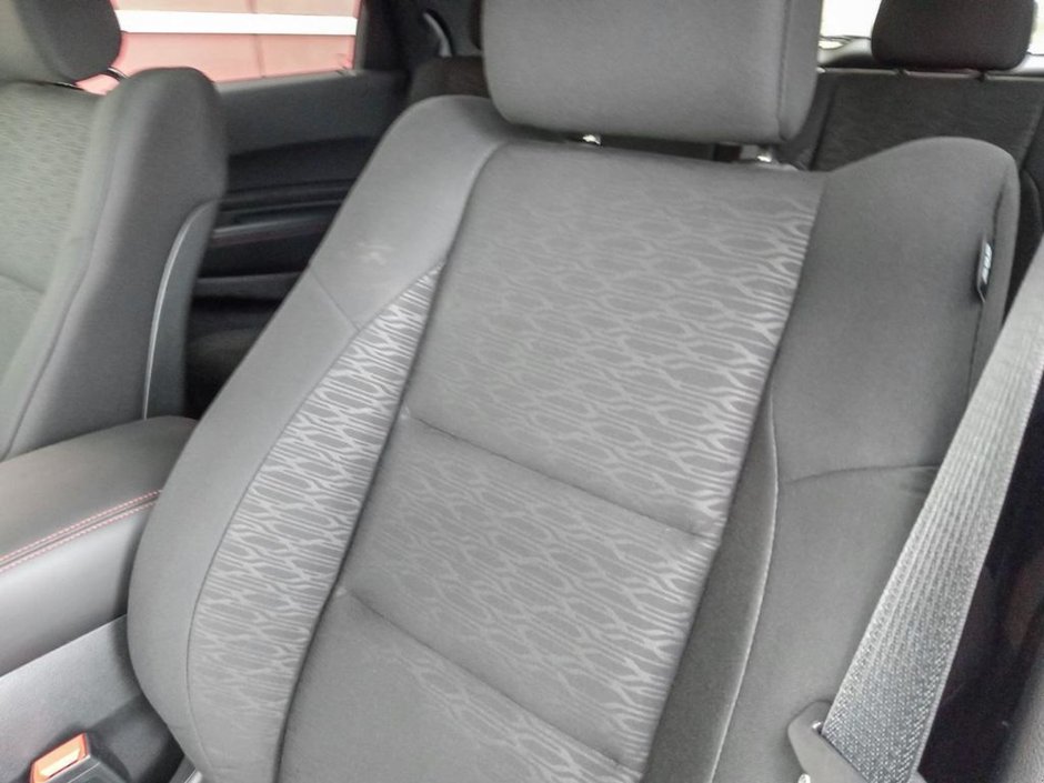 2025 Dodge Durango GT IN WHITE KNUCKLE EQUIPPED WITH A 3.6L V6 , 8SPD TF AUTO , AWD , LED LIGHTS , BACKUP CAM , PARK SENSE REAR , BSM/RCPD , PUSH S-19