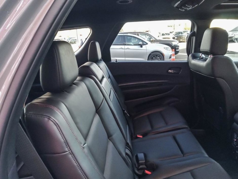 2025 Dodge Durango GT+ IN DESTROYER GREY EQUIPPED WITH A 3.6L V6 , AWD , 8SPD TF AUTO , BLACKTOP PCKG , 20INCH RIMS , PERF HOOD , BSM/RCPD , PWR SE-22