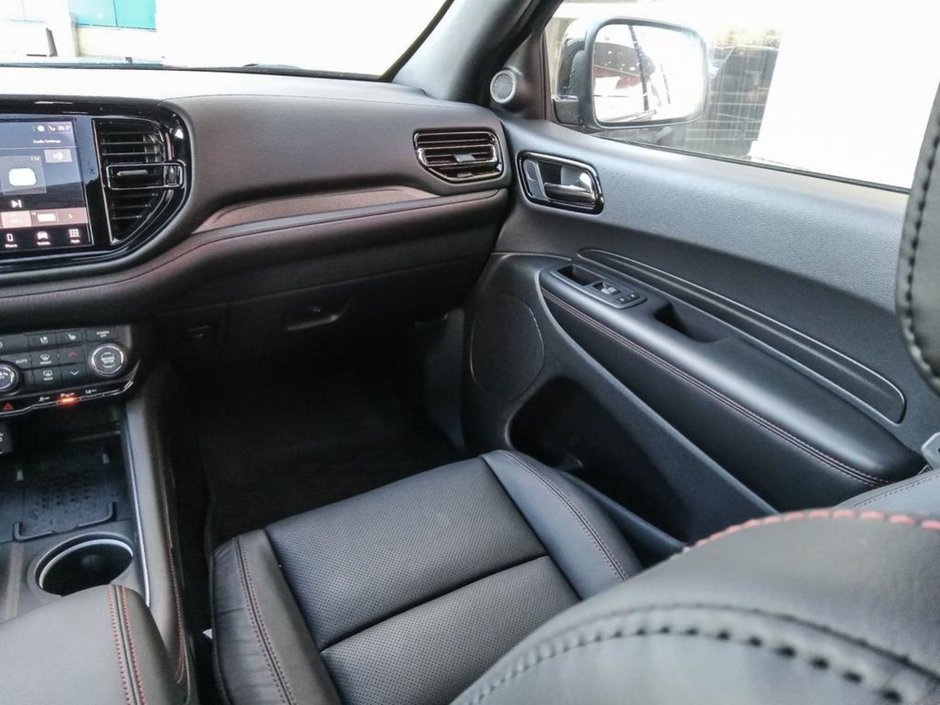 2025 Dodge Durango GT+ IN DESTROYER GREY EQUIPPED WITH A 3.6L V6 , AWD , 8SPD TF AUTO , BLACKTOP PCKG , 20INCH RIMS , PERF HOOD , BSM/RCPD , PWR SE-24