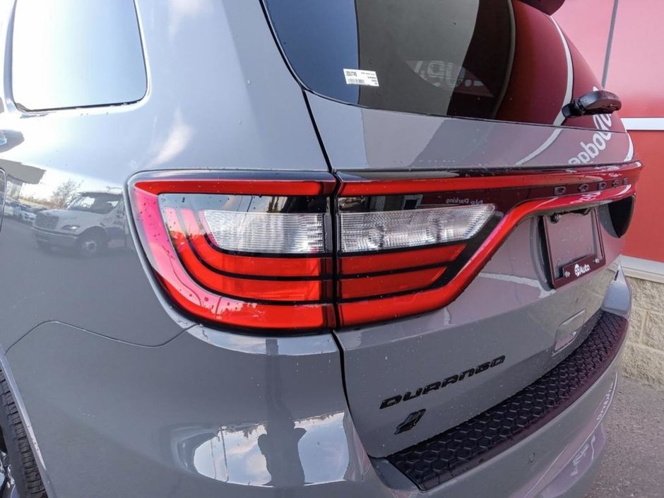 2025 Dodge Durango GT+ IN DESTROYER GREY EQUIPPED WITH A 3.6L V6 , AWD , 8SPD TF AUTO , BLACKTOP PCKG , 20INCH RIMS , PERF HOOD , BSM/RCPD , PWR SE-10