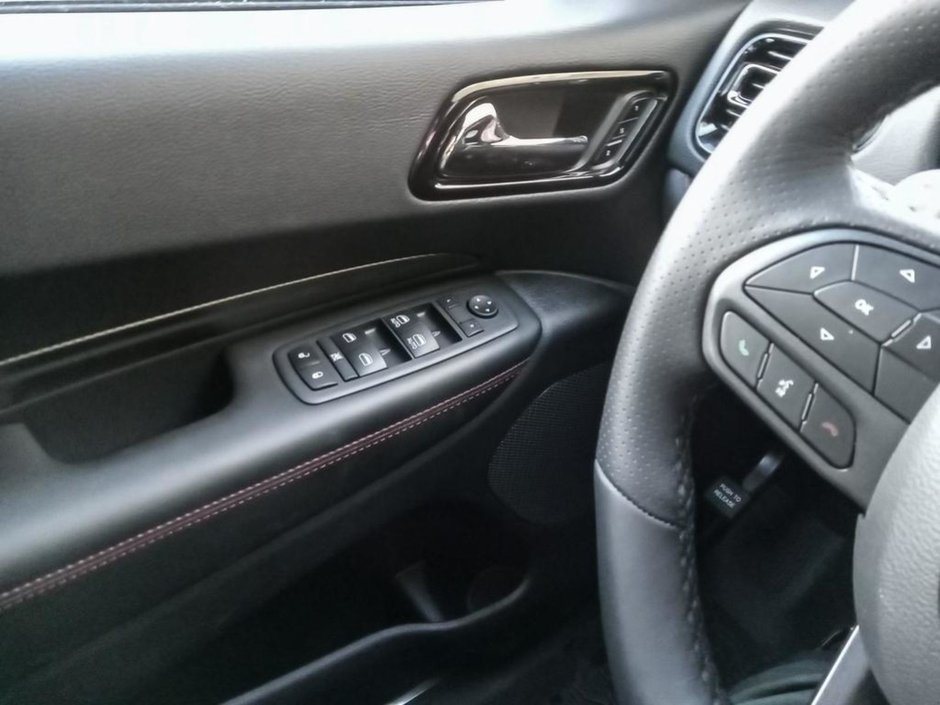 2025 Dodge Durango GT+ IN DESTROYER GREY EQUIPPED WITH A 3.6L V6 , AWD , 8SPD TF AUTO , BLACKTOP PCKG , 20INCH RIMS , PERF HOOD , BSM/RCPD , PWR SE-16