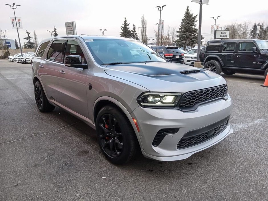 2025 Dodge Durango SRT HELLCAT SILVER BULLET IN TRIPLE NICKEL EQUIPPED WITH A 6.2L SUPERCHARGED SRT V8 , AWD , 8SPD AUTO , NAPPA LEATHER HIGH PERF-28