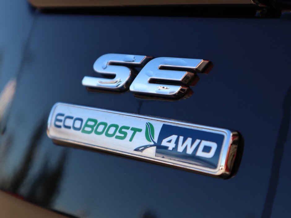 2019 Ford Escape SE IN BLACK EQUIPPED WITH A FUEL EFFICIENT 1.5L TURBO I4 , 4X4 , 6SPD AUTO , HEATED CLOTH BUCKET SEATS , AC , CRUISE , BACKUP CA-13