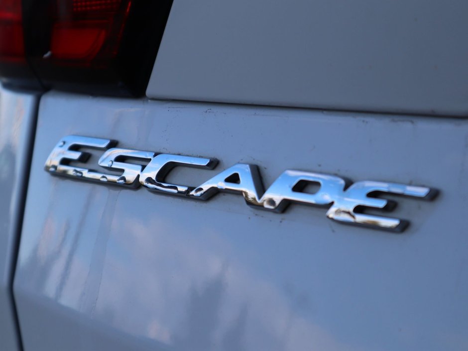 2019 Ford Escape SE IN WHITE EQUIPPED WITH A 1.5L TURBO I4 , 4X4 , 6SPD AUTO , CLOTH HEATED SEATS , DUAL ZONE AC , CRUISE , BACKUP CAM , SW CONTR-12