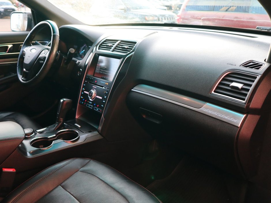 2016 Ford Explorer SPORT IN RED EQUIPPED WITH A 3.5L TURBO V6 , 4X4 , 6SPD AUTO , LEATHER HEATED/VENTED SEATS , DUAL EXHAUST , SUNROOF , BACKUP CAM-24