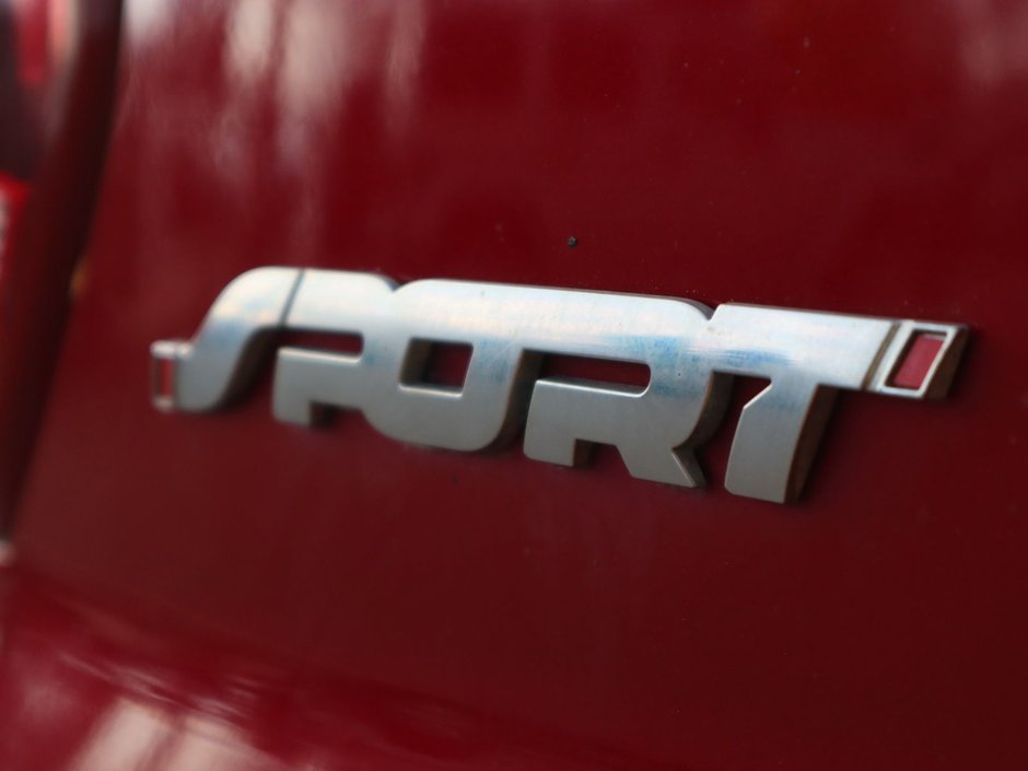 2016 Ford Explorer SPORT IN RED EQUIPPED WITH A 3.5L TURBO V6 , 4X4 , 6SPD AUTO , LEATHER HEATED/VENTED SEATS , DUAL EXHAUST , SUNROOF , BACKUP CAM-14