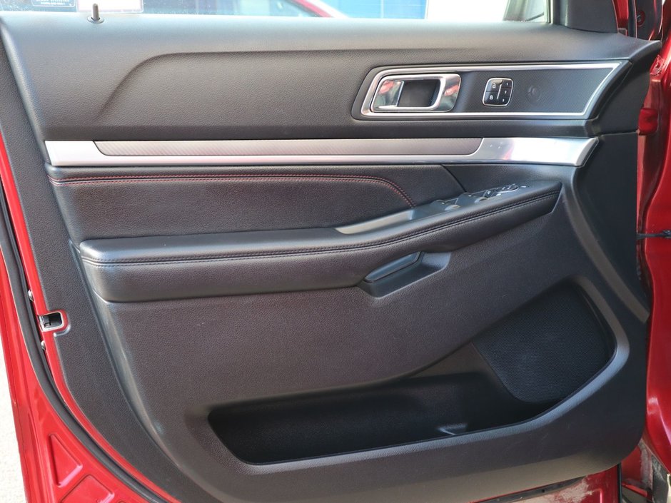 2016 Ford Explorer SPORT IN RED EQUIPPED WITH A 3.5L TURBO V6 , 4X4 , 6SPD AUTO , LEATHER HEATED/VENTED SEATS , DUAL EXHAUST , SUNROOF , BACKUP CAM-16