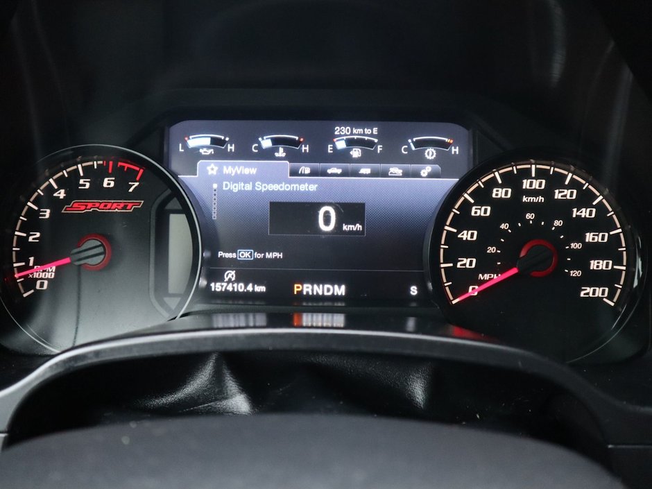 2017 Ford F-150 LARIAT IN GREY EQUIPPED WITH A 3.5L ECOBOOST V6 , 4X4 , 10SPD AUTO , AMBIENT LIGHTING , DUAL ZONE AC , REMOTE START , BACKUP CAM-26