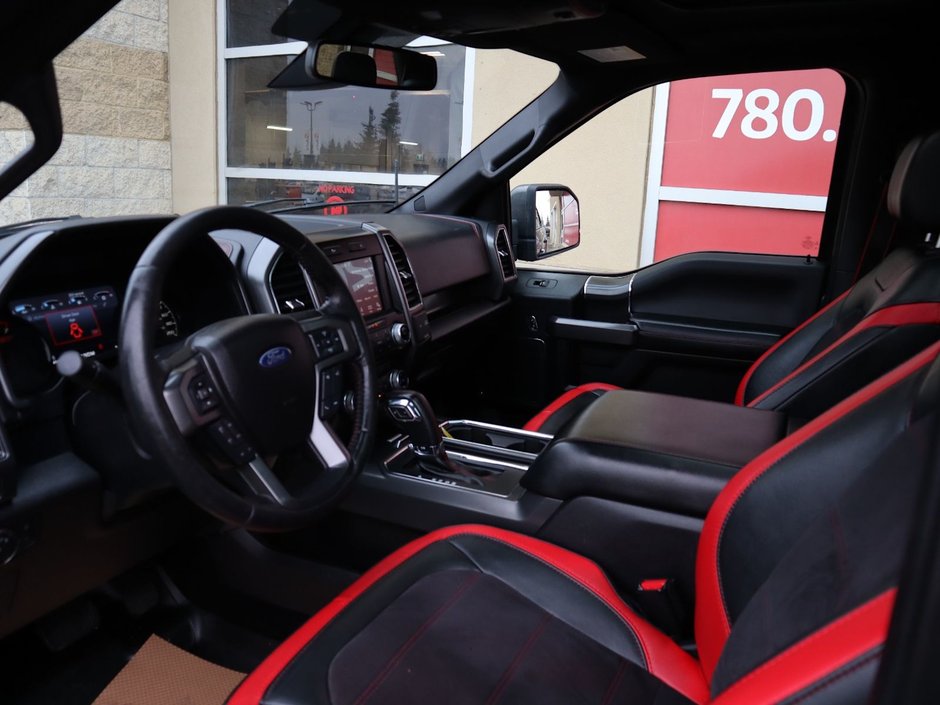 2017 Ford F-150 LARIAT IN GREY EQUIPPED WITH A 3.5L ECOBOOST V6 , 4X4 , 10SPD AUTO , AMBIENT LIGHTING , DUAL ZONE AC , REMOTE START , BACKUP CAM-16