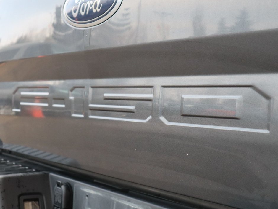 2020 Ford F-150 XLT IN GREY EQUIPPED WITH A 2.7L ECOBBOST V6 , 4X4 , 10SPD AUTO , CRUISE , BACKUP CAM , HD SHOCKS , PWR DRIVER SEAT , REMOTE STA-13